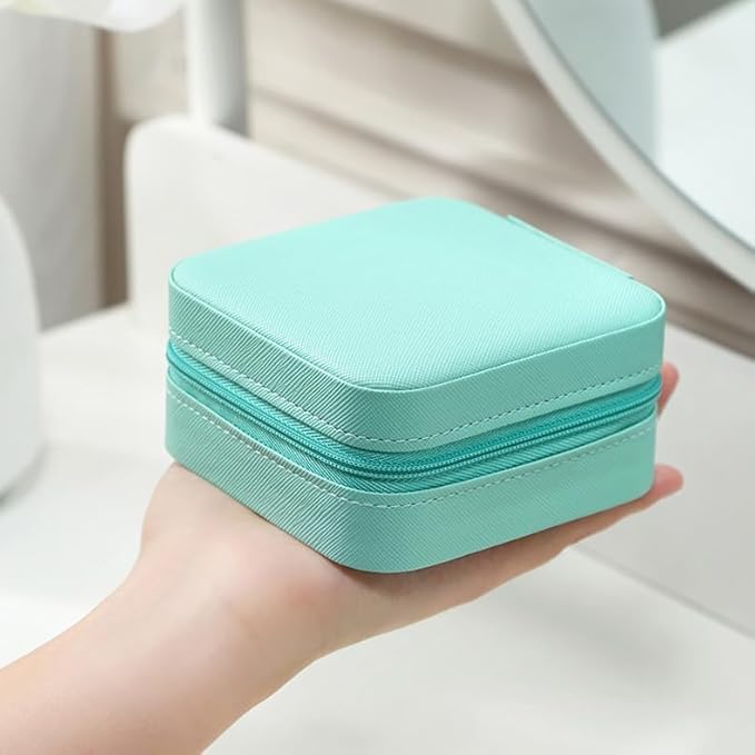 Travel jewelry case travel jewelry organizer for Rings Earrings Necklace Bracelet travel Jewelry box for women (3.9 * 3.9 * 1.96Inch)
